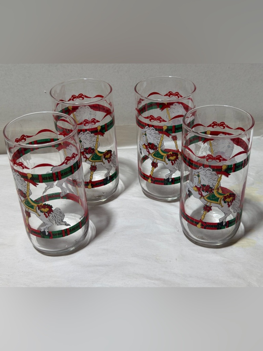 4-LIBBEY House of Lloyd Clear 12oz Glasses With Christmas Carousel Horses Plaid